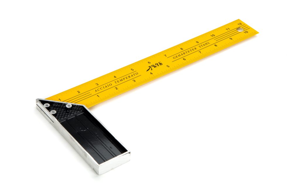 Carpenter's square for proper measuring